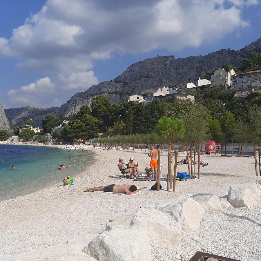 Apartman Nora Omis Exterior photo