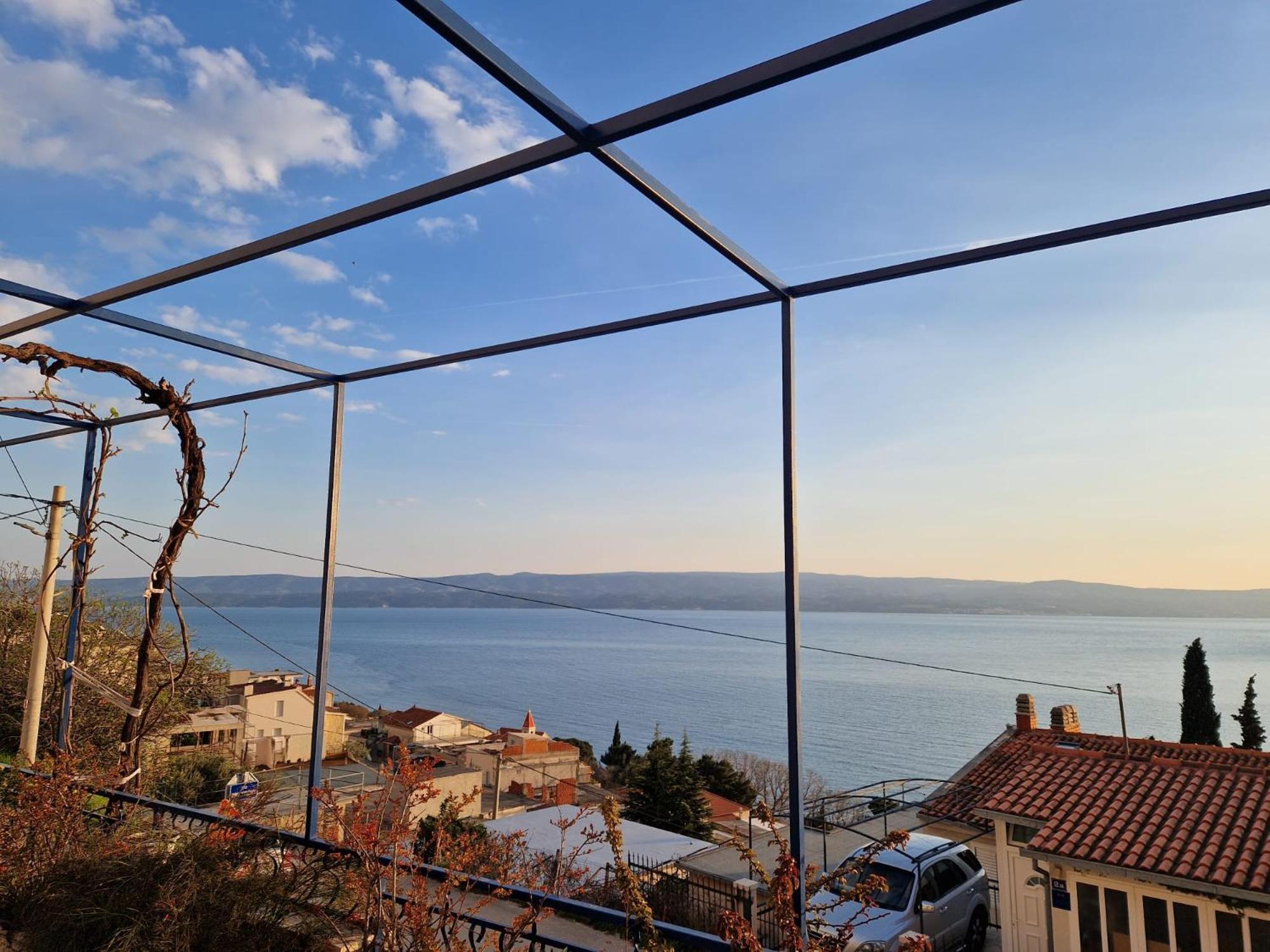 Apartman Nora Omis Exterior photo